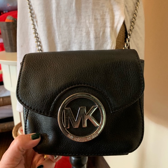 Michael Kors Handbags - Well loved Michael Kors crossbody purse
